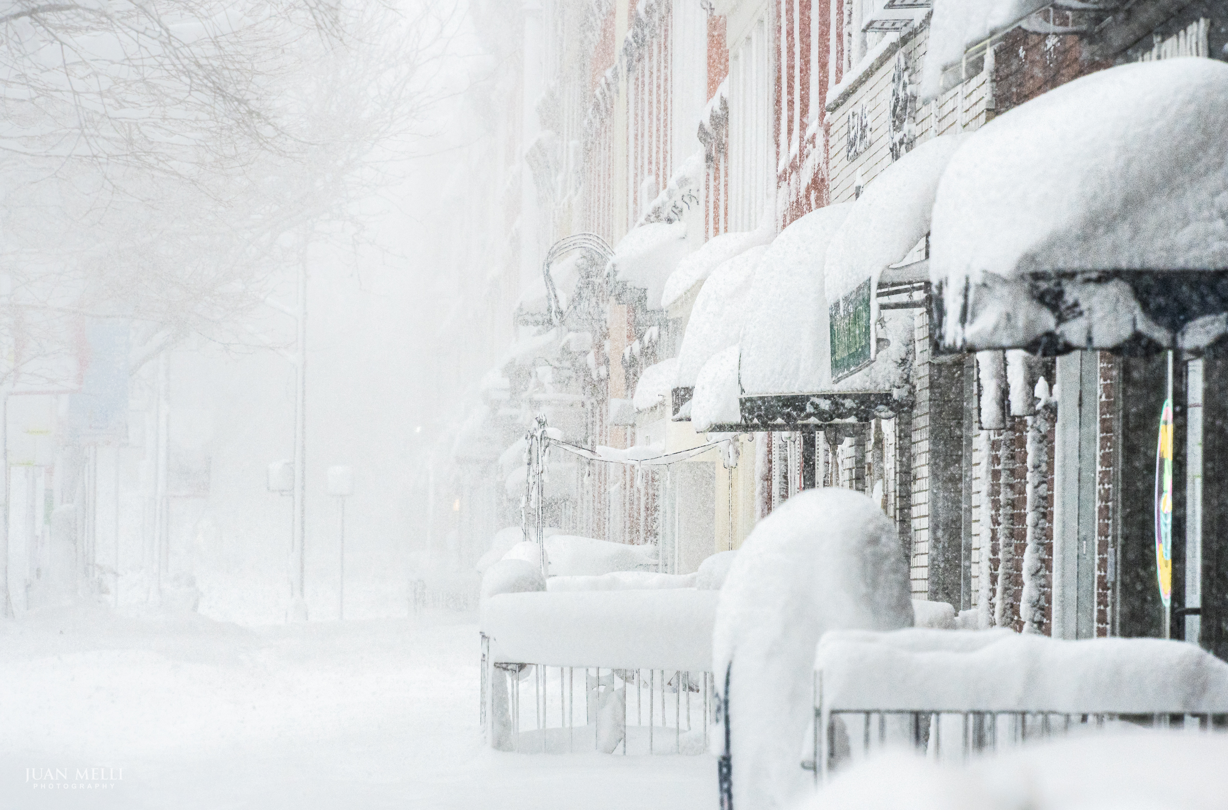 Washington Street storefronts.