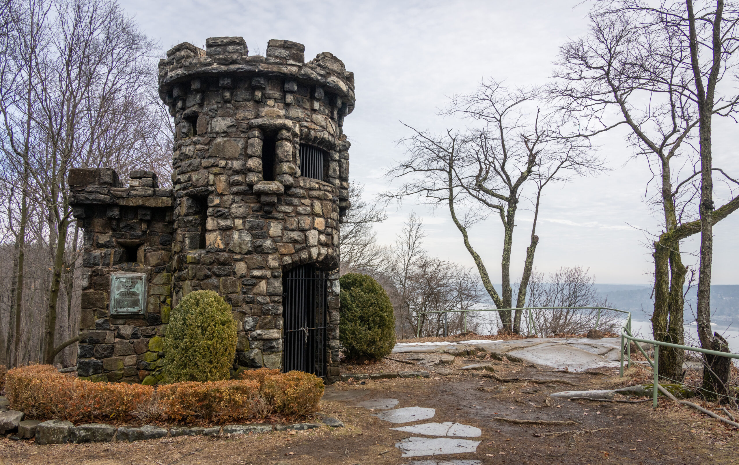 Women's Federation Monument